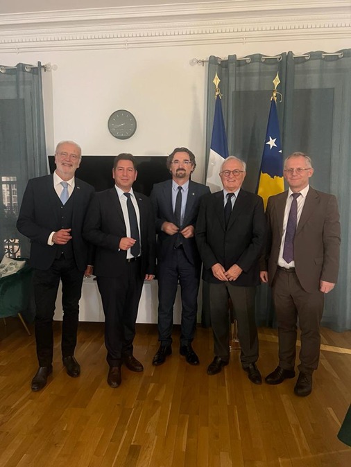 M. Besnik BISLIMI, 1er Vice Premier Ministre du Kosovo, Délégué à l'Intégration Européenne, au Développement et au Dialogue, et M. l'Ambassadeur HALIMI — Paris, octobre 2023.