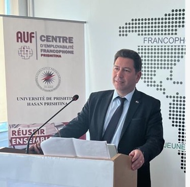 Team Europe France ainsi que les autres conférenciers invités lors du séminaire de l'ESFAM organisé avec l'Ambassade de France, dans lequel le CICES intervenait — Pristina, novembre 2023.